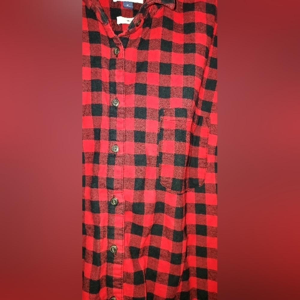 Universal Thread Flannel Shirt Womens 1x Red Black Buffalo - Picture 2 of 3